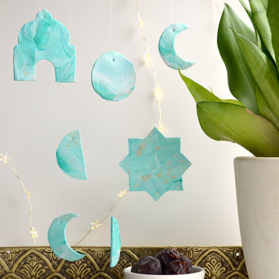 idea_projects-to-make-for-ramadan_clay.jpg?sw=554&q=85