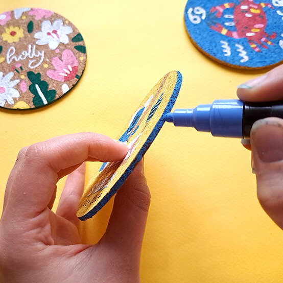 idea%5Fpersonalised%2Dcork%2Dcoasters%5Fstep%2D2.jpg?sw=554&q=85