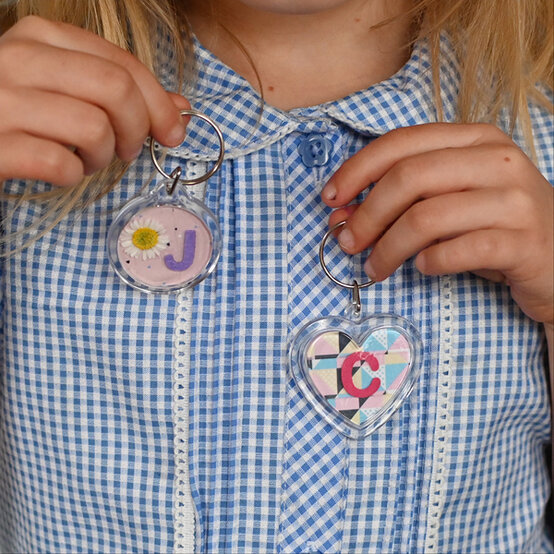 crafts-for-international-friendship-day28.jpg?sw=554&q=85