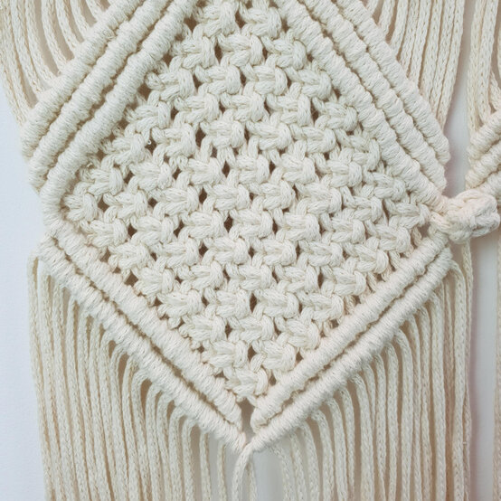 macrame_bridal_backdrop_macrame_31.jpg?sw=554&q=85