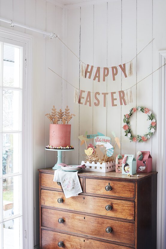 cricut_how_to_make_happy_easter_bunting.jpg?sw=554&q=85