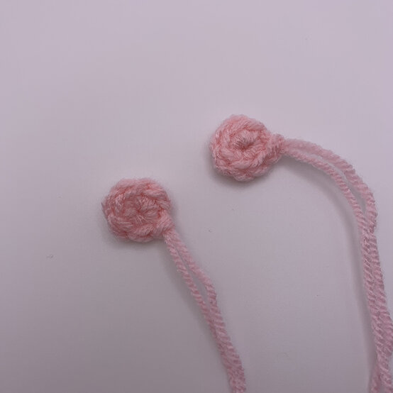 How%2Dto%2DCrochet%2Dan%2DAmigurumi%2DSheep%5FCheeks%5F1.jpeg?sw=554&q=85