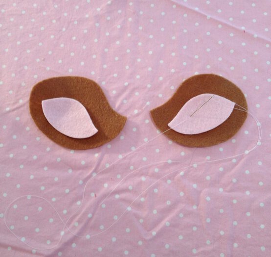 reindeer-stocking8.jpg?sw=554&q=85