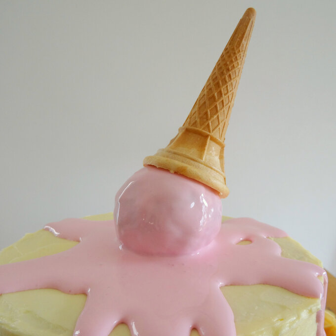 funfetti-ice-cream-cake_step12.jpg?sw=680&q=85