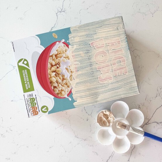 Idea_how-to-make-royal-craft-rolls_step6.jpg?sw=554&q=85