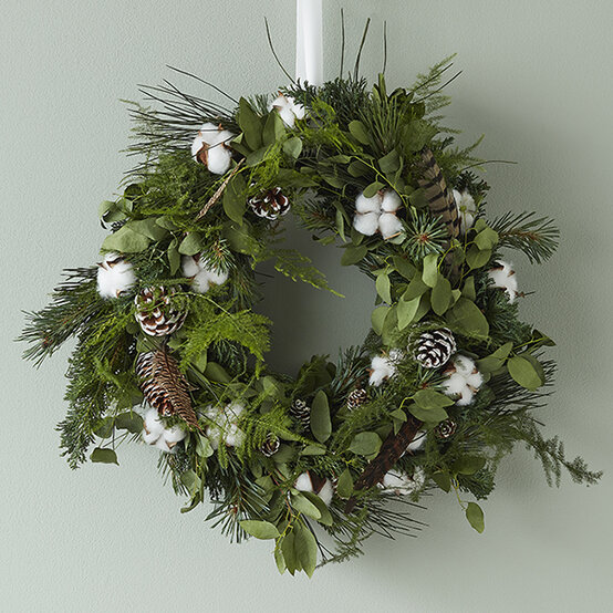 wreath-making-modern-artificial-square.jpg?sw=554&q=85