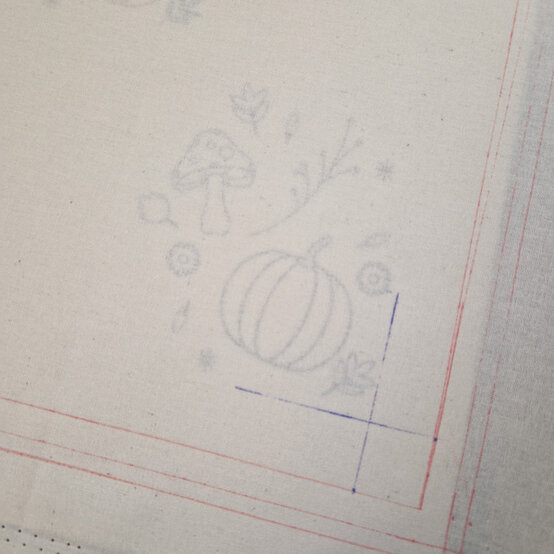 idea%5Fautumn%2Dembroidery%2Dprojects%2Dto%2Dtry%2Dnapkin%5Fstep%2D42.jpg?sw=554&q=85