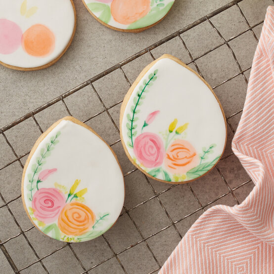 floral-biscuit-square.jpg?sw=554&q=85