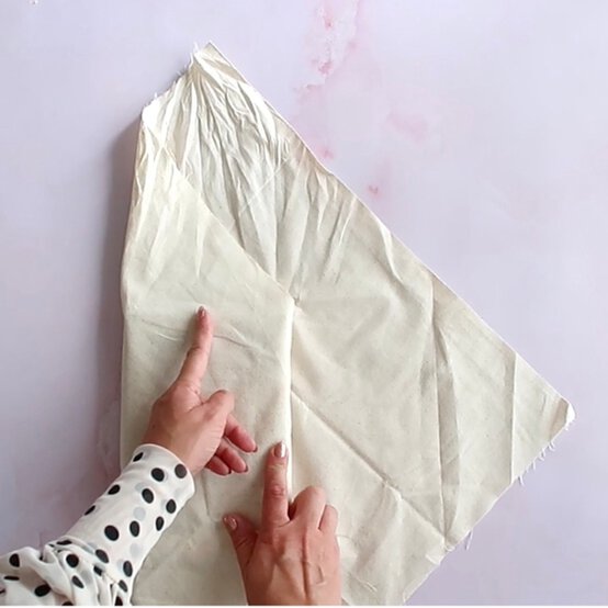 How_to_Gift_Wrap_with_your_yarn_scraps_Furoshiki%202.jpeg?sw=554&q=85