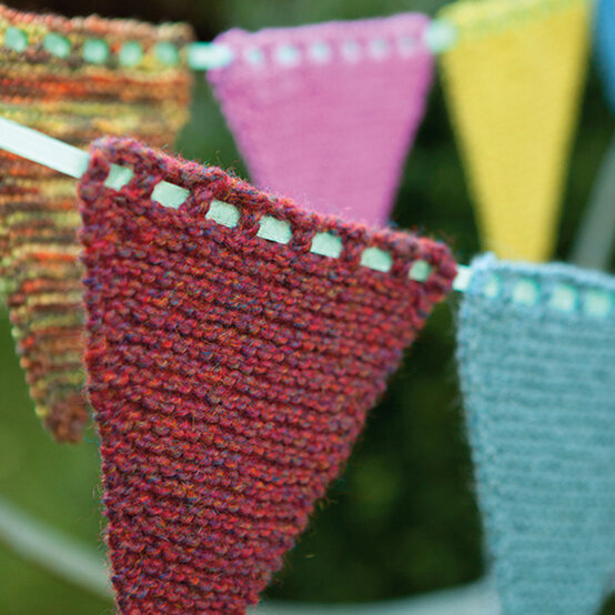 idea_get-started-in-knitting_bunting.jpg?sw=554&q=85