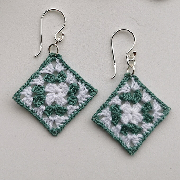 artisan-keyleigh-hooley-crochet-granny-square-earrings.jpg?sw=680&q=85