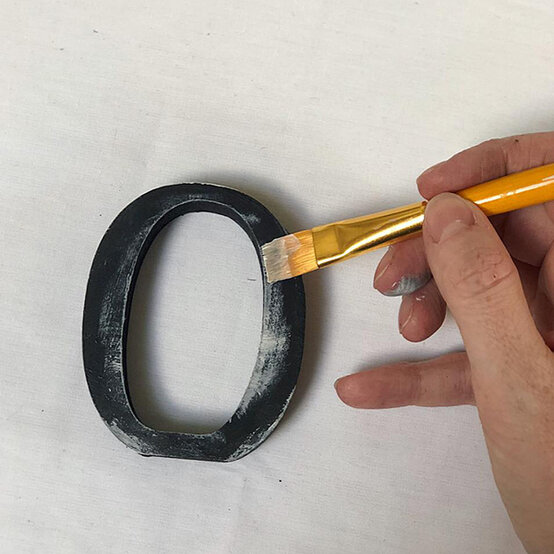 halloween-boo-wall-hanging-3.jpg?sw=554&q=85