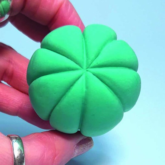 ideas%5Fclay%2Dcharacter%2Dprojects%2Dfor%2Dkids%5Fcactus%5Fstep%2D3d.jpg?sw=554&q=85