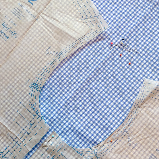 ideas%5Fhow%2Dto%2Dsew%2Da%2Ddress%2Dusing%2Dfabric%2Dscraps%5Fstep%2D1.jpg?sw=554&q=85