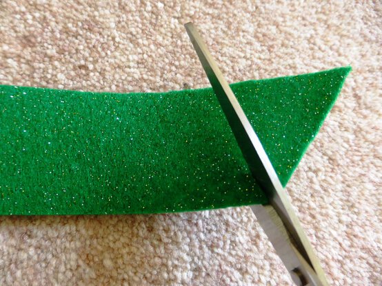 cut-felt.jpg?sw=554&q=85