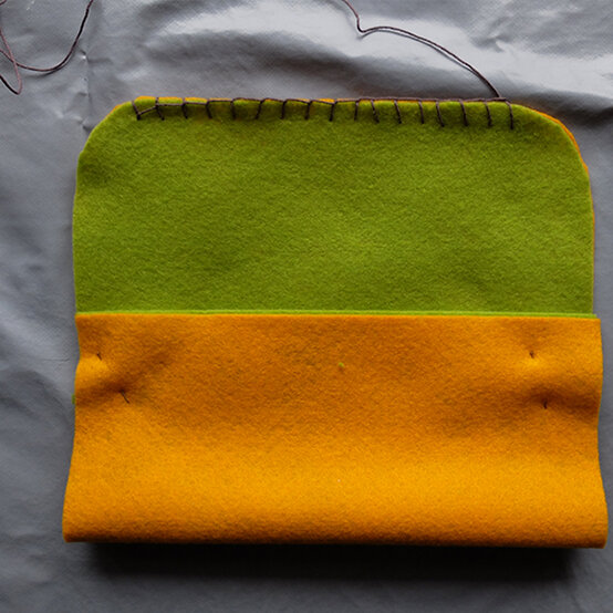 felt-pencilcase-step9.jpg?sw=554&q=85