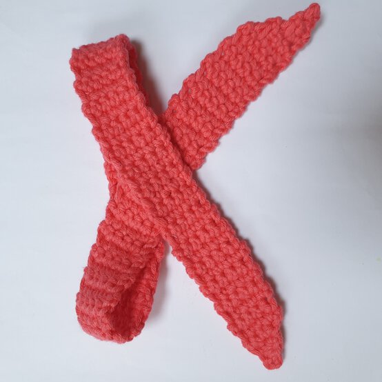 how_to_crochet_christmas_robin_wreath_image-9.jpg?sw=554&q=85