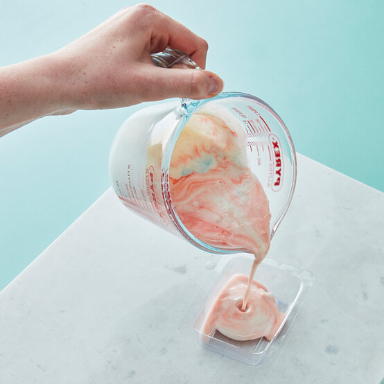 600x600_GSI_Soap_Making_Step_5.jpg?sw=554&q=85