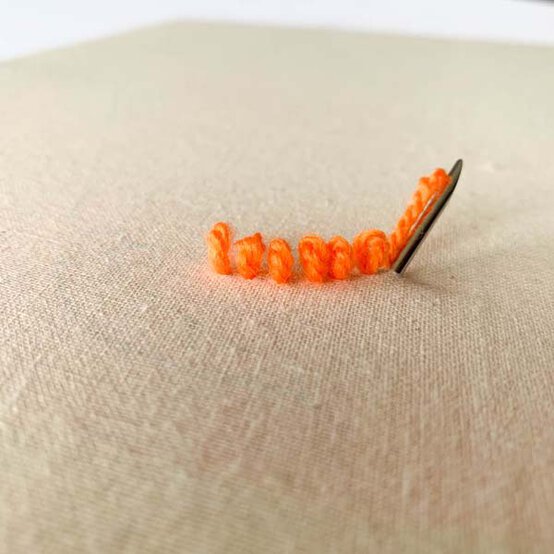 ideas%5Fhow%2Dto%2Dmake%2Dautumn%2Dpunch%2Dneedle%2Dcoasters%5Fstep%2D4b.jpg?sw=554&q=85