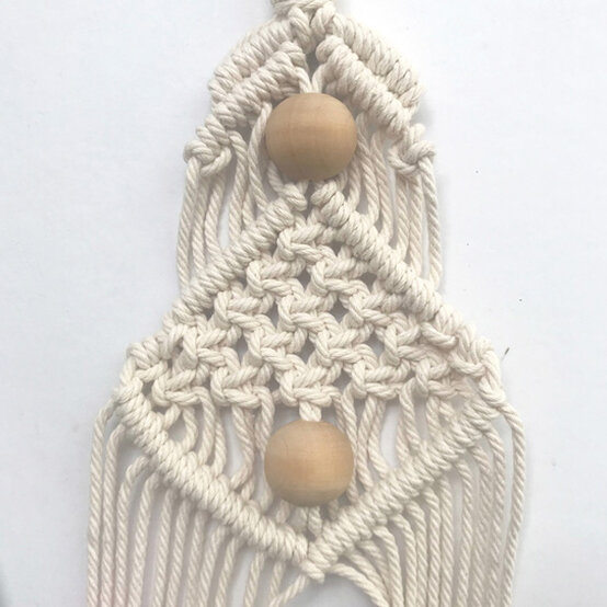 idea_macrame-large-christmas-tree_step12.jpg?sw=554&q=85