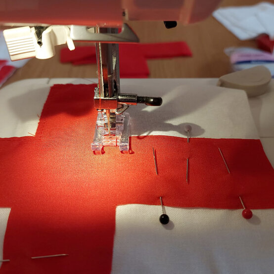 idea_England-Flag-Bunting_Step4.jpg?sw=554&q=85