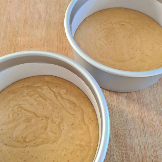 carrot-cake-step-1-2.jpg?sw=554&q=85