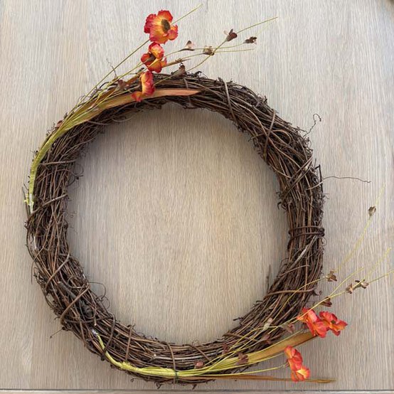 ideas%5Fautumn%2Dwreath%5Fstep%2D2a.jpg?sw=554&q=85