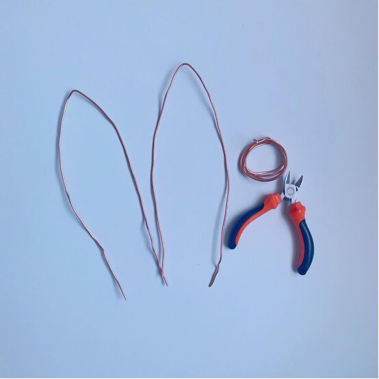 pom_pom_bunny_wall_art_step_4_2.jpg?sw=554&q=85