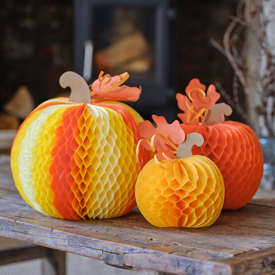 idea_halloween-home-decor-ideas_honeycomb.jpg?sw=554&q=85