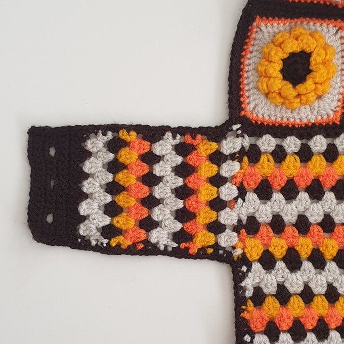 how-to-crochet-an-autumn-dog-coat_band.jpg?sw=680&q=85
