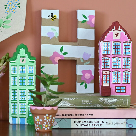 how-to-use-paint-markers_ceramic.jpg?sw=554&q=85