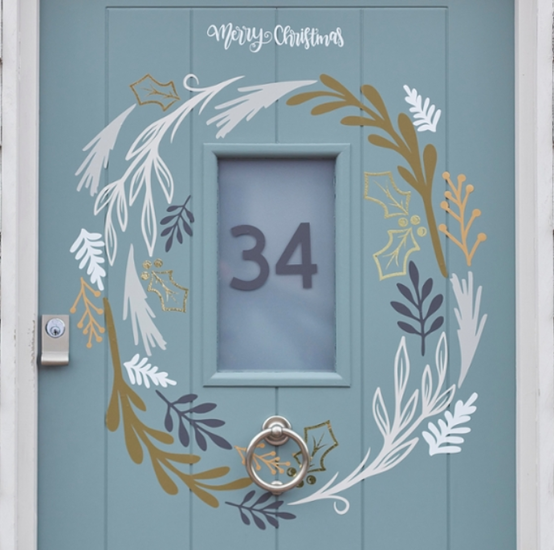 cricut-how-to-make-a-front-door-decalhero.png?sw=554&q=85