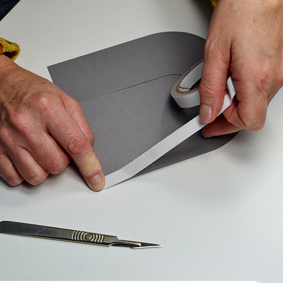 papercraft-mum-heart-frame7.jpg?sw=554&q=85