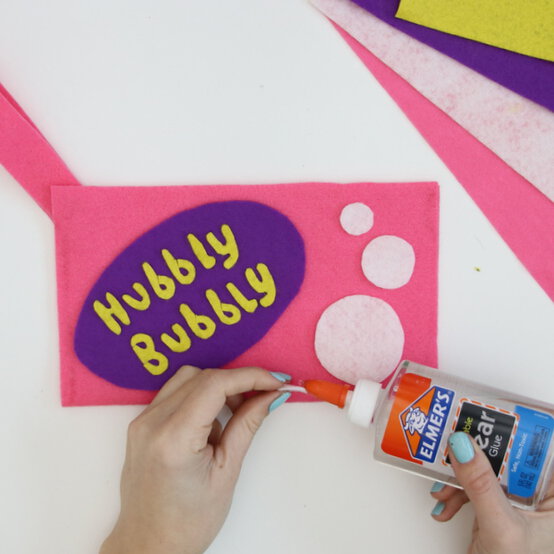 violet_beauregarde_glue_step_2.jpg?sw=554&q=85