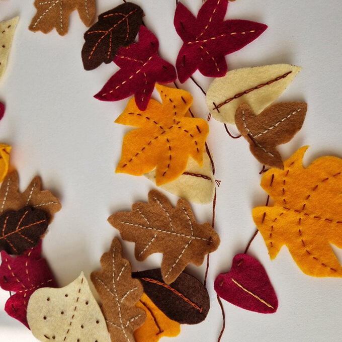 idea_how-to-create-embroidered-autumn-garland_step15c.jpg?sw=680&q=85