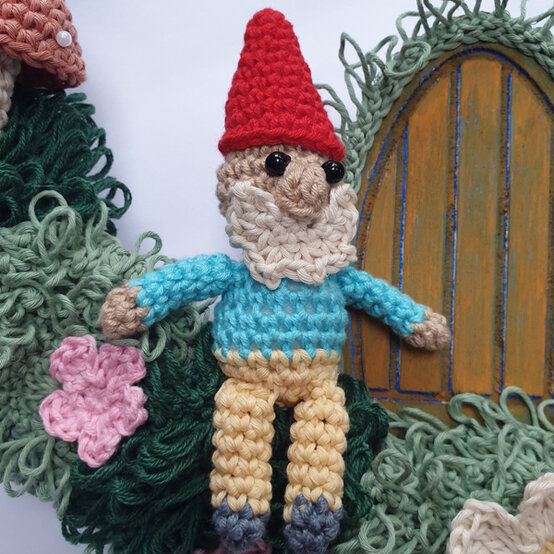 idea_hidden-garden-wreath_step5.jpg?sw=554&q=85