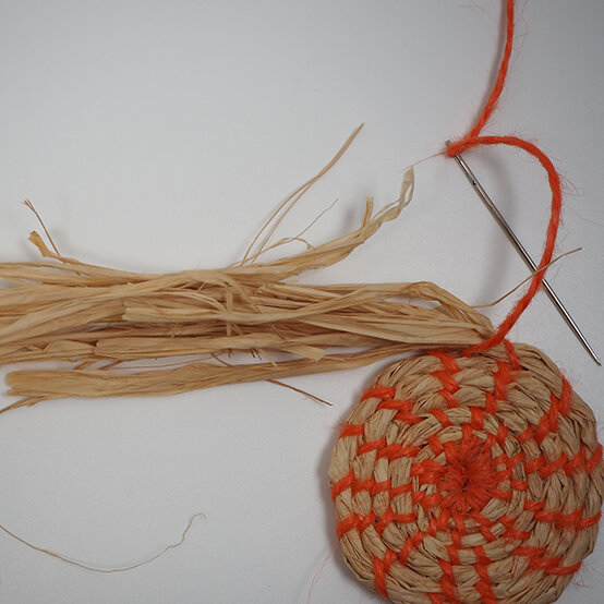 how-to-make-raffia-basket-3.jpg?sw=554&q=85