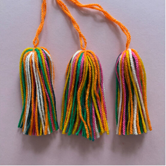 Ideas_How-to-make-a-tiered-tassel-garland_step_6_B.jpeg?sw=554&q=85