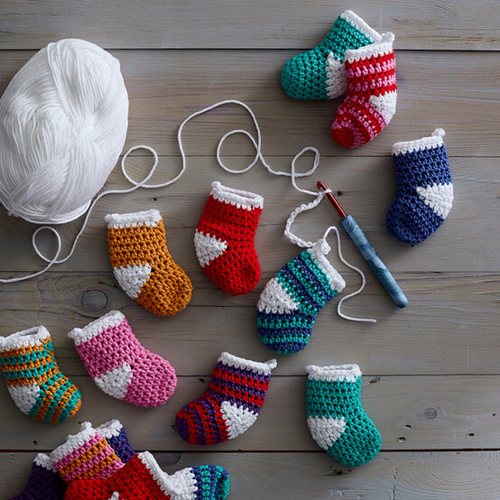 idea_stocking-ideas-to-make-this-christmas_advent.jpg?sw=554&q=85