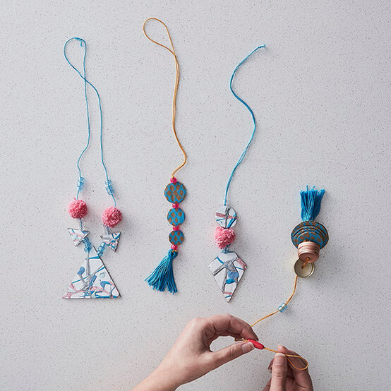 idea_indoor-activities-for-kids_jewellery.jpg?sw=554&q=85