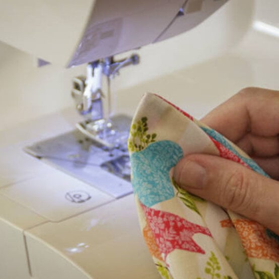 zip-free-cushion-cover-10b.jpg?sw=554&q=85