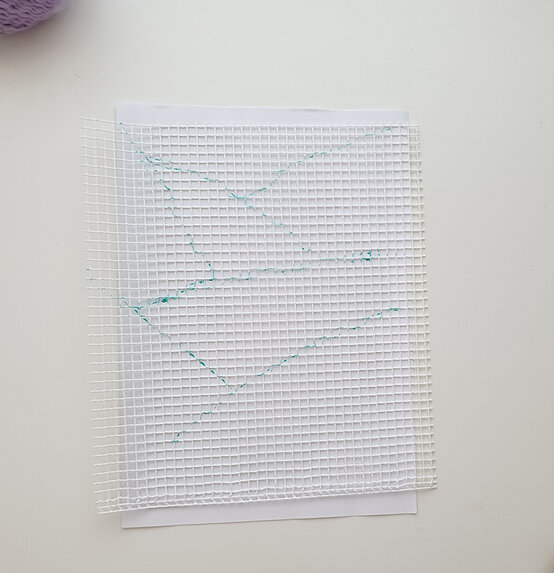 How-to-make-a-latch-hook-wall-hanging_step-1.jpg?sw=554&q=85