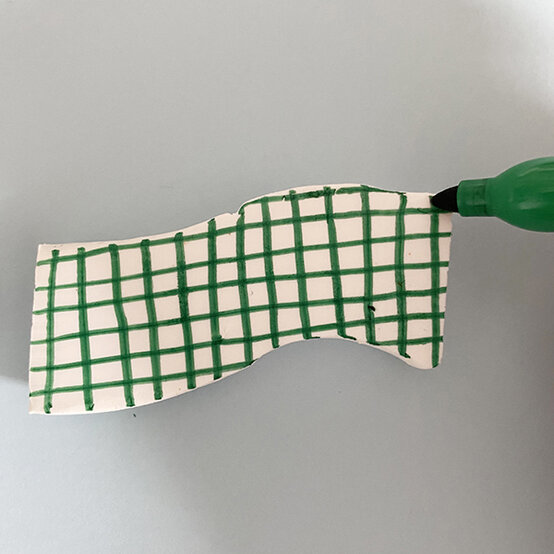 hair-clips-becki-clark-fimo-step-7.jpg?sw=554&q=85