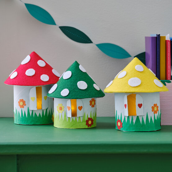 idea_summer-crafts-for-kids-for-under_toadstool.jpg?sw=554&q=85