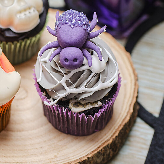 Idea%5Fmain%5Fhalloween%2Dcupcakes%2Dcrop.jpg?sw=554&q=85