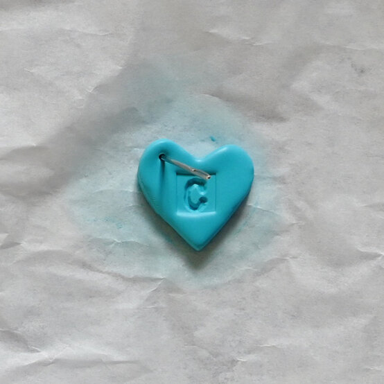 how_to_make_friendship_keyrings_6.jpg?sw=554&q=85