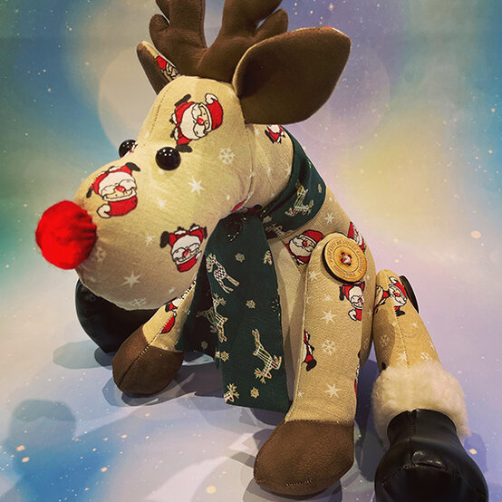 artisan-louise-howling-rudy.jpg?sw=554&q=85