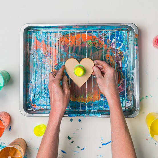 fluid-art-step-6_2.jpg?sw=554&q=85