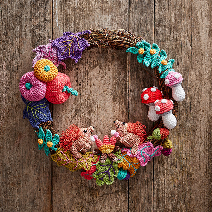 how-to-crochet-an-autumn-wreath-hero.jpg?sw=680&q=85