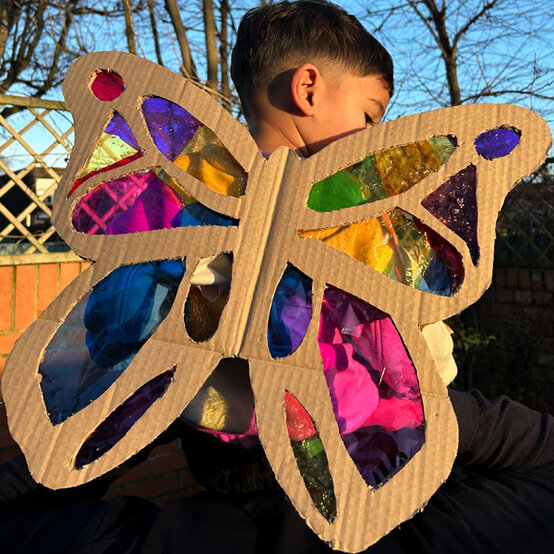 idea_suncatcher-butterfly-wings_step6.jpg?sw=554&q=85